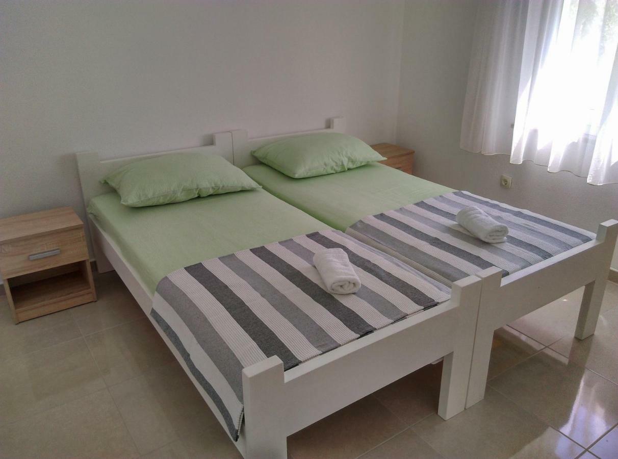 Agava Apartments Mokalo Orebić Buitenkant foto